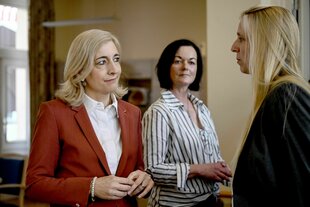 Gesundheitsministerin Warken besucht Seniorenzentrum