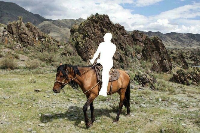 Foto von Putin auf einem Pferd, Putin ausgeschnitten