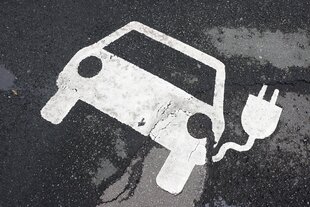 Symbol für eine Ladestation für Elektroautos