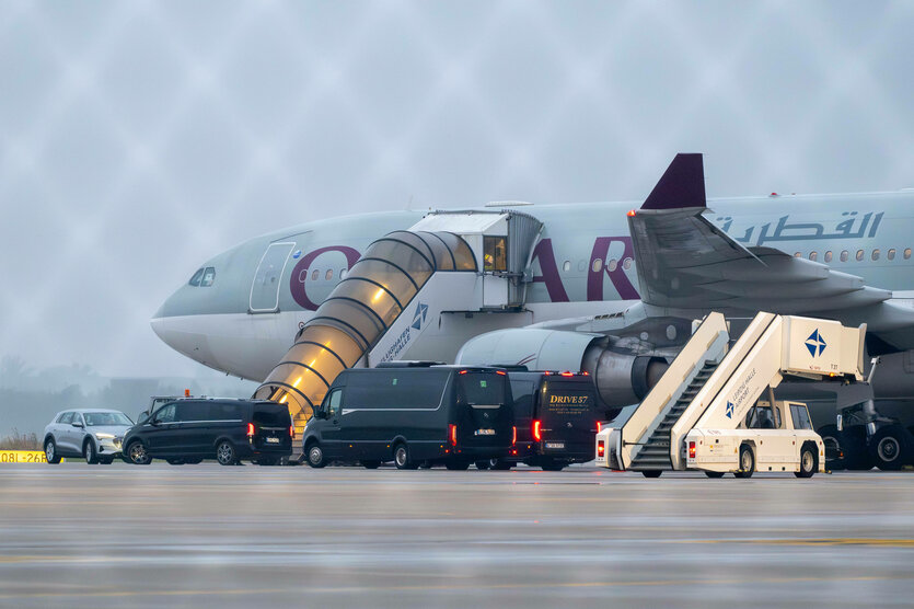 Abschiebe-Flieger startet von Flughafen Leipzig Halle 18.07.2025 gegen 6 Uhr