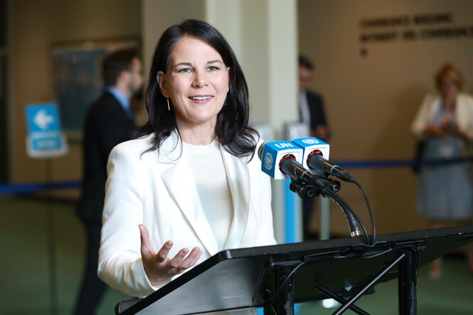 Annalena Baerbock am Rednerpult
