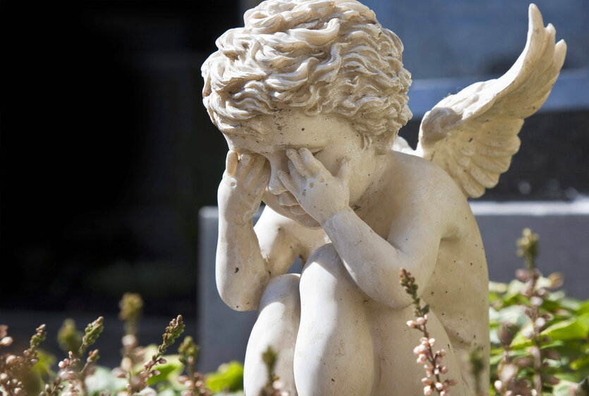 Engelstatue weinend