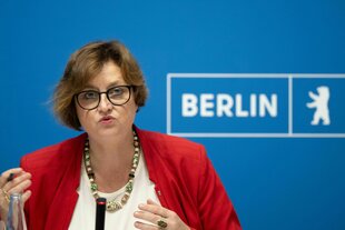 Das Bild zeigt Berlin Wissenschaftssenatorin Ina Czyborra (SPD)
