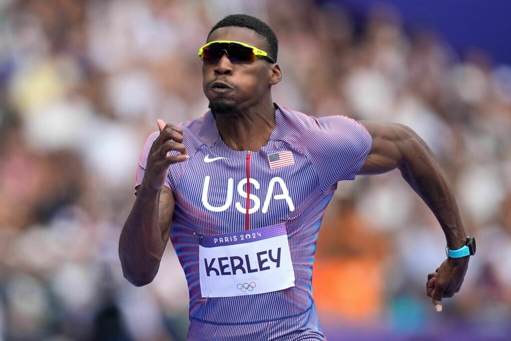 Kerley im lila Trikot beim Sprint