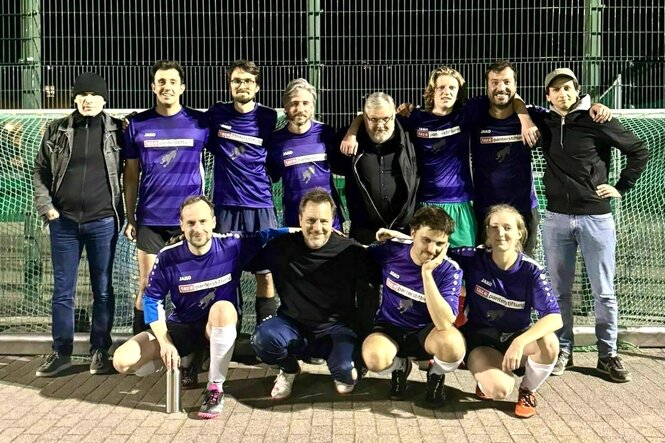 Gruppenfoto des taz Panter FC