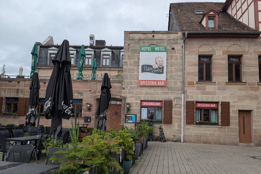 Aussenansicht einer Pizzeria in Fürth