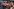 Menschen in orangefarbenen Warnwesten