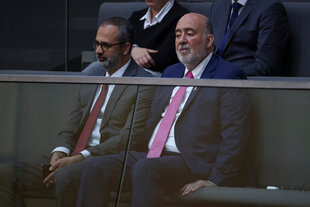 Der israelische Botschafter auf der Besuchertribüne im Deutschen Bundestag