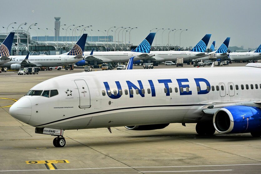 Ein Flugzeug auf dem Flughafen Chicago