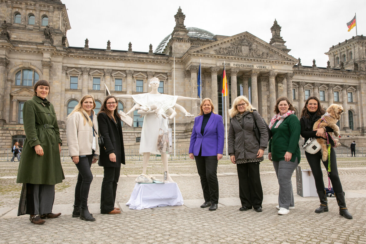 Mutterschutz-f-r-Selbstst-ndige-Es-braucht-sechs-Arme