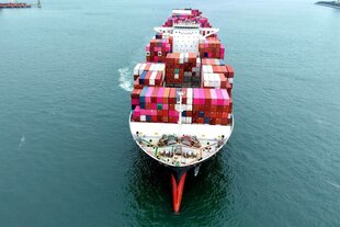 Containerschiff von oben