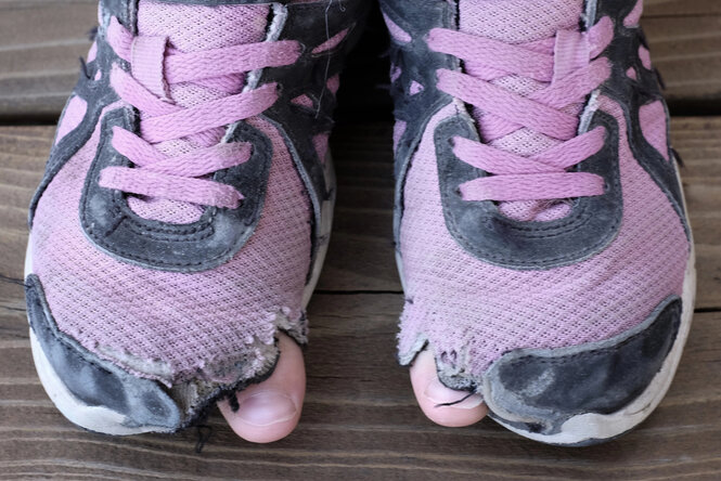 Alte kaputte Schuhe