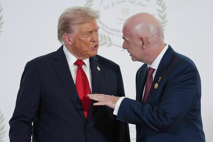 Trump und Infantino im Gespräch