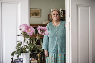 Tessa Hofmann in ihrer Wohnung