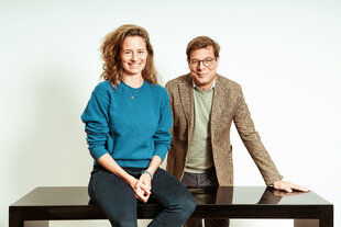 eine Frau und ein Mann