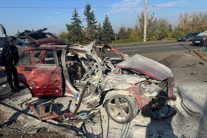 Wrack eines verbrannten Autos