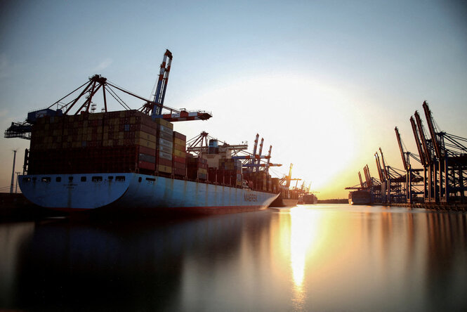 Containerschiffe im Hamburger Hafen