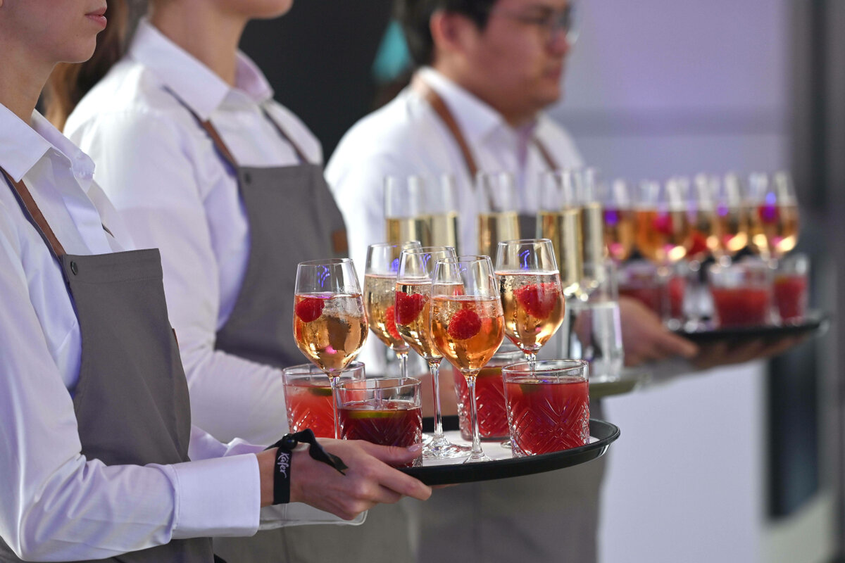 Kabinett-billigt-h-heren-Mindestlohn-15-Euro-w-ren-dann-doch-zu-viel