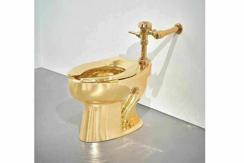 die goldene Toilette