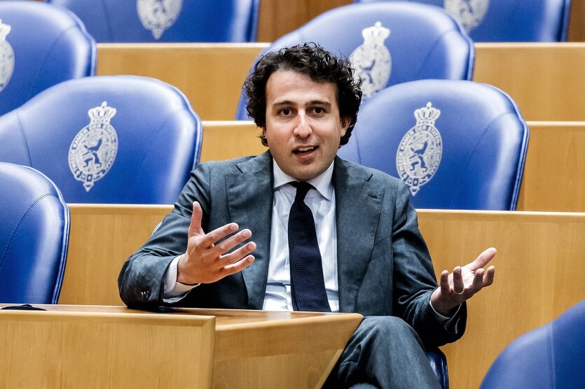 Jesse Klaver sitzt im niederländischen Repräsentantenhaus