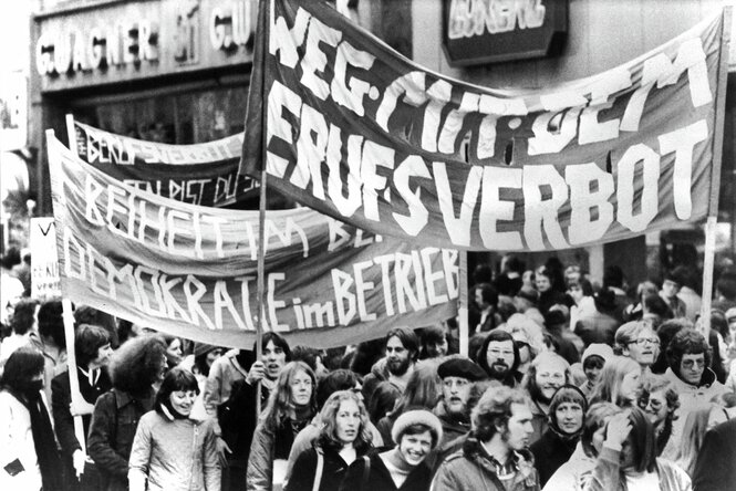 In den 70ern hab es viel Protest gegen den Radikalenerlass, hier im Dezember 1975 in Stuttgart