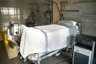 Ein Krankenhausbett