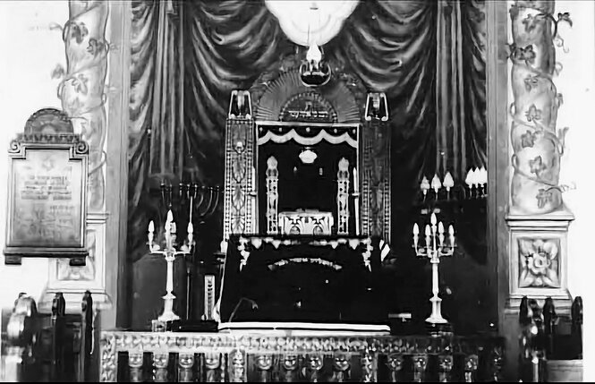 Historische Aufnahme der Innenansicht der Synagoge Alsfeld.