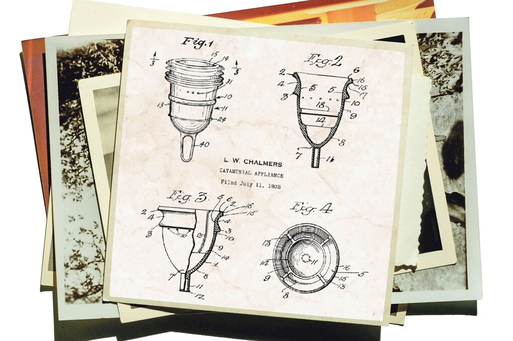 Ein Stapel von Fotos, eine Zeichnung einer Menstruationstasse liegt obenauf