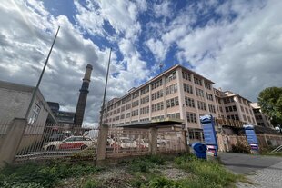 Blick auf ein gefährdetes Atelierhaus in der Teilestrasse