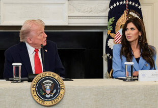 Donald Trump und Kristi Noem