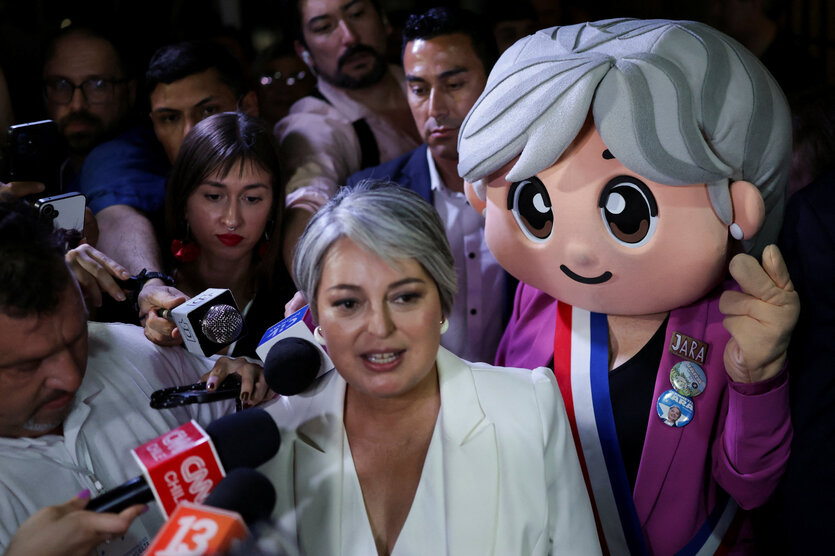 Jeannette Jara auf einer Wahlparty am Sonntag in Santiago de Chile