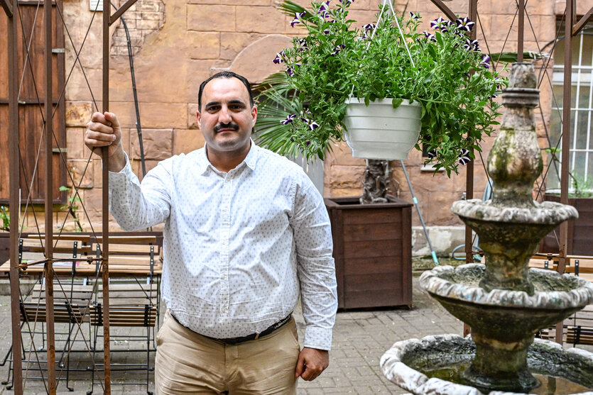 Porträt von Hudhaifa Al-Mashhadani.