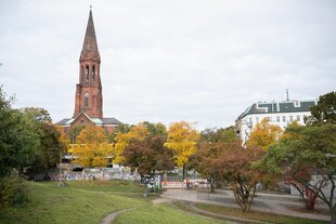 Görlitzer Park mit Zaunbaustelle
