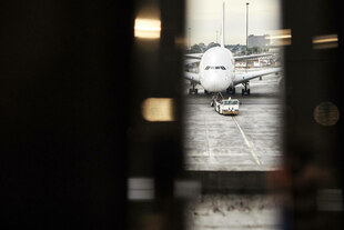 Flugzeug am Flughafen von Johannesburg