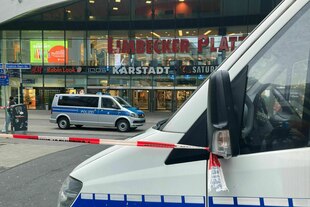 Polizei räumt Einkaufszentrum nach Bombendrohung