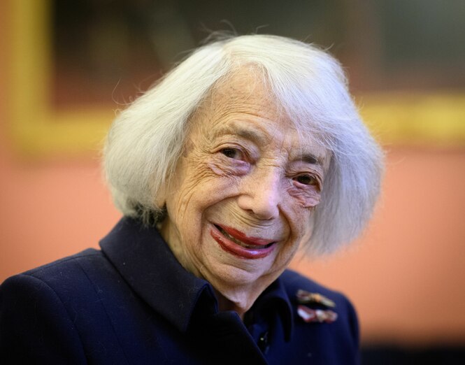 Das Bild zeigt die Holocaust-Überlebende und Zeitzeugin Margot Friedländer