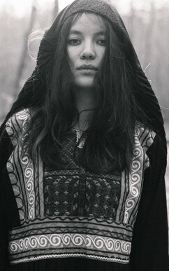 Schwarz-weiß Foto von Elena Yaqubee