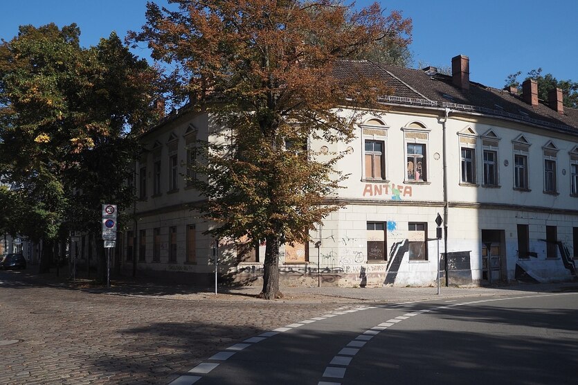 Haus in Salzwedel mit der Aufschrift "Antifa"s