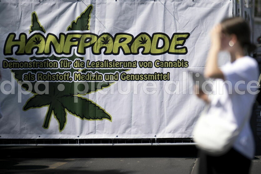 Transparent Hanfparade 2025 in Berlin