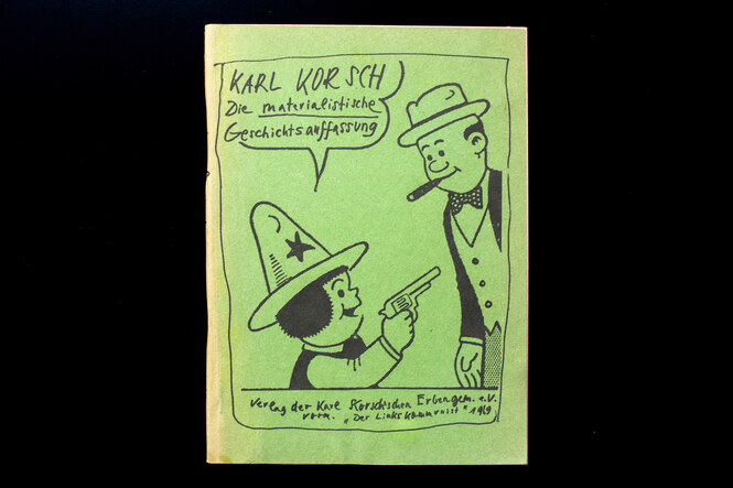Buchcover eines Raubdruckes von Karl Korschs Standardwerk „Die materialistische Geschichtsauffassung“ (im Original 1929 erschienen)