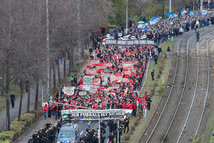 Fans von Union und Hertha protestieren