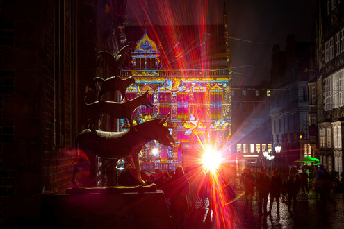 Die Bremer Stadtmusikanten am Rathaus.