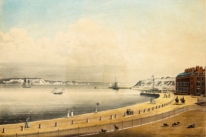 Zeichnung einer Hafenpromenade in England um 1800. Kutschen. Segelschiffe und viel Himmel.