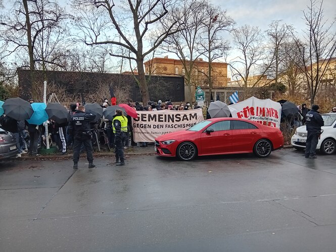Protest vor dem Amtsgericht Tiergarten