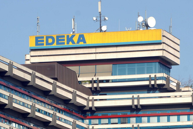 Eine Außenansicht der Edeka-Zentrale im Hamburger Statteil Winterhude.