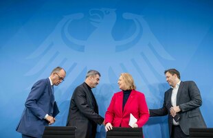 vlnr: Friedrich Merz, Markus Söder, Bärbel Bas und Lars Klingbeil