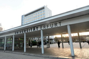 Haupteingang der Universität Erfurt an der Nordhäuser Straße Haupteingang der Universität Erfurt an der Nordhäuser Straße