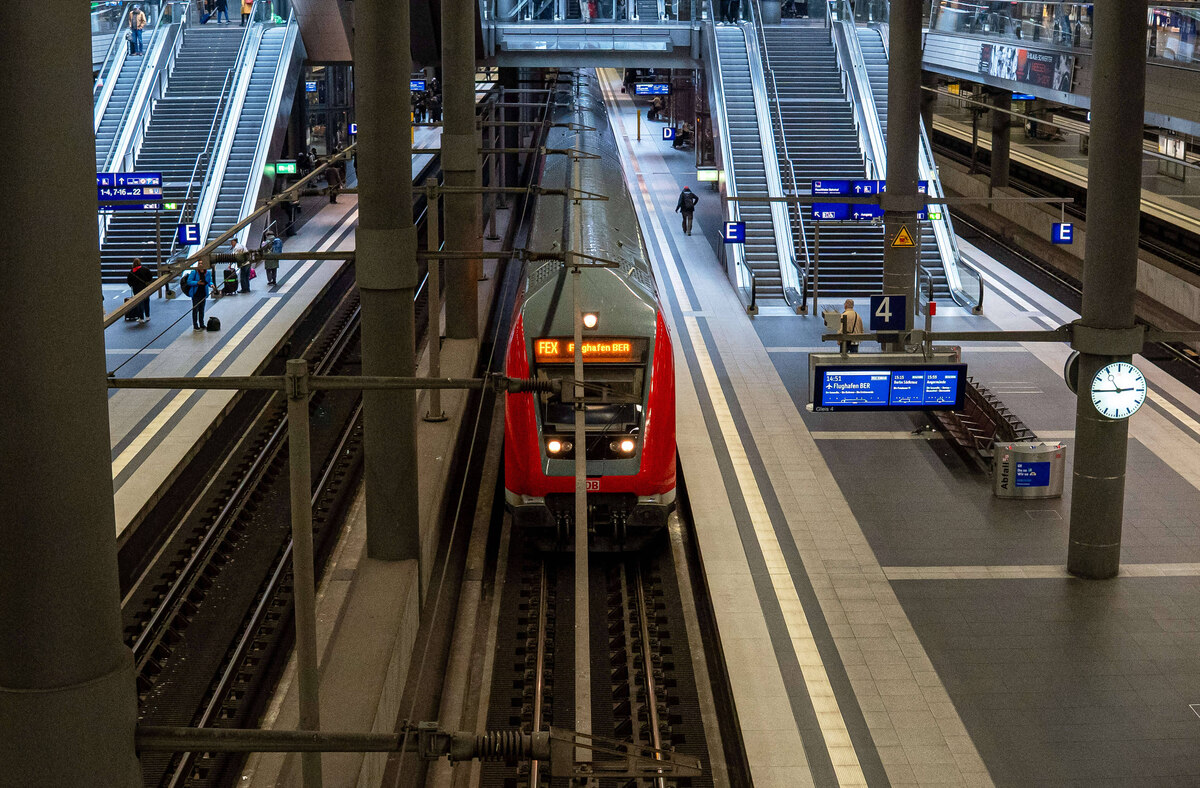 Dresdner-Bahn-geht-in-Betrieb-Fast-so-schnell-wie-fliegen
