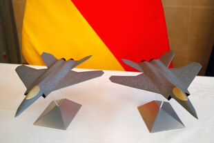 Modelle des deutsch-französisch-spanischen Future Combat Air System (FCAS)
