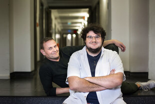 Die Moderatoren Devid Striesow und Axel Ranisch